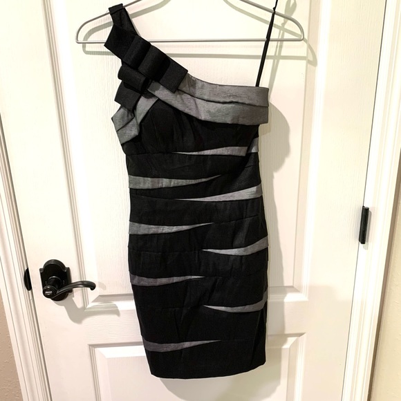 Betsy & Adam Black and Silver One Shoulder Shirted Bow Cocktail Dress